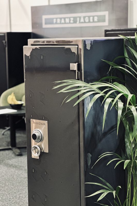 Franz Jäger Våpenskap 8/16 Mec Excl Raw 2026